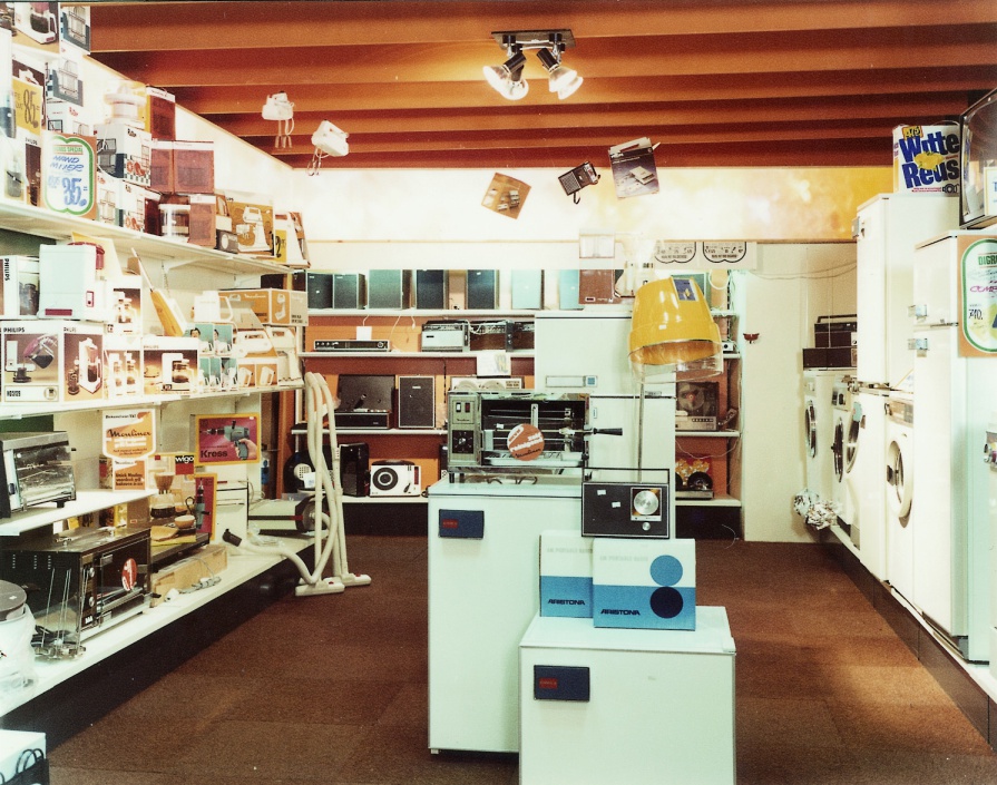1975-Dickdoener-interieur-Katwijk.jpg
